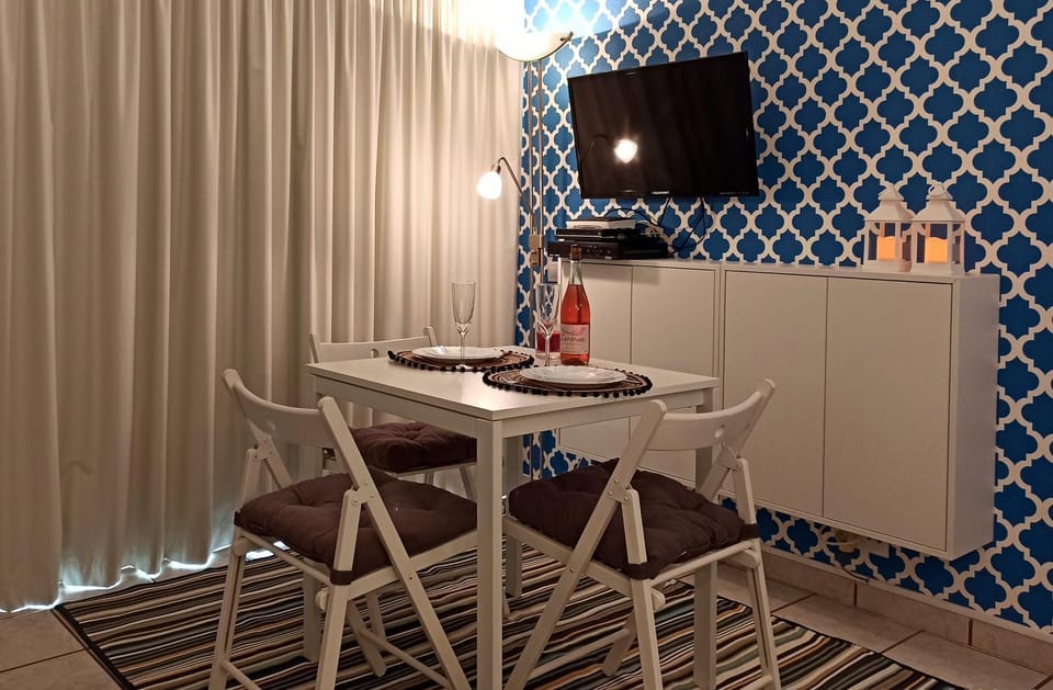 TV and multimedia, Dining area
