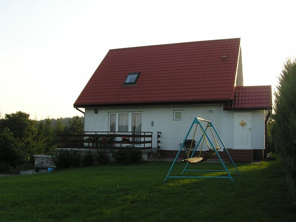 Facade/entrance, BBQ facilities, Garden, Balcony/Terrace, Beach