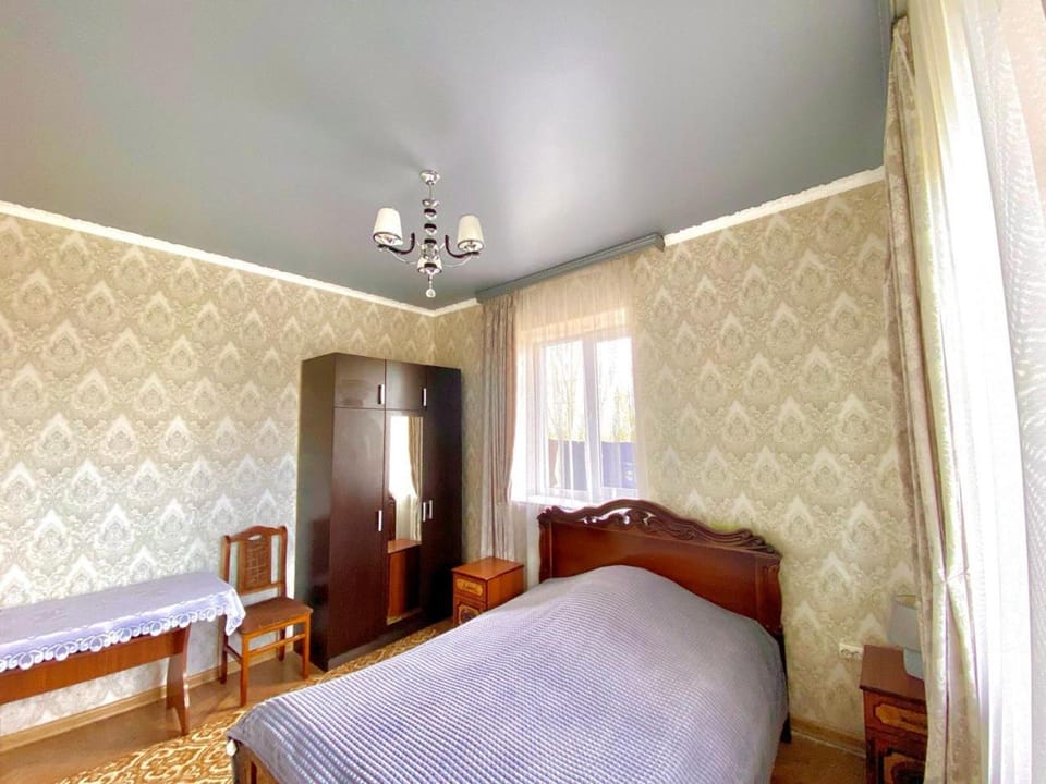 Serik & Geora Guesthouse Bed and Breakfast in Armenia