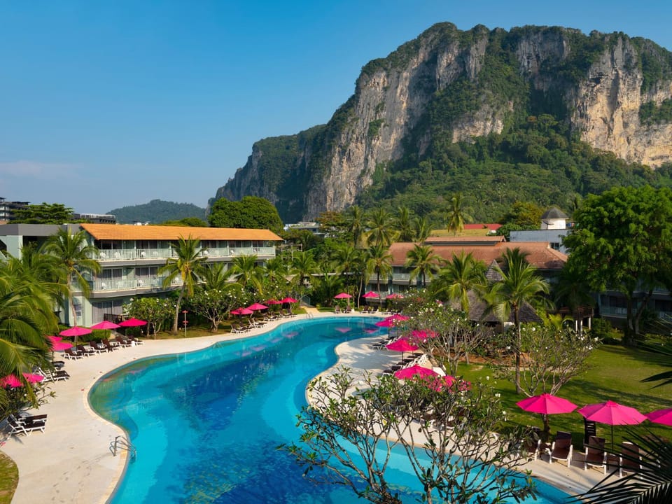 Pool view, Swimming pool