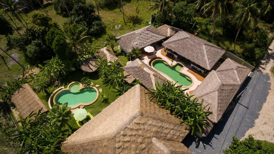 Property building, Bird's eye view, BBQ facilities, Garden, View (from property/room), Balcony/Terrace, Photo of the whole room, Floor plan, Dining area, Garden view, Pool view, Area and facilities, Swimming pool