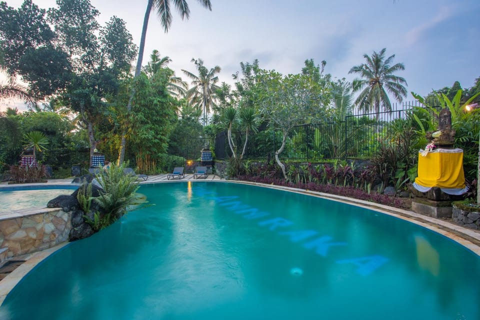 Swimming pool, Swimming pool