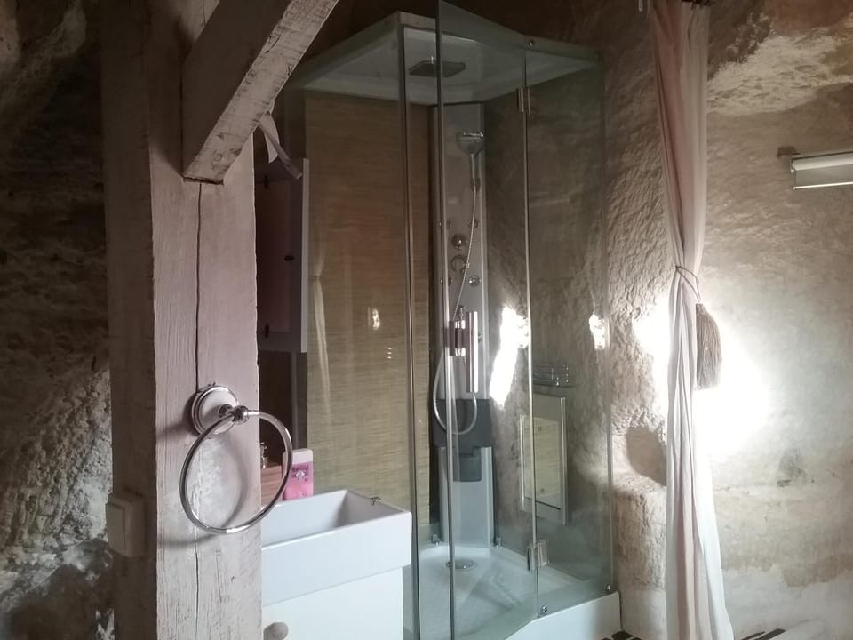 Shower, Other