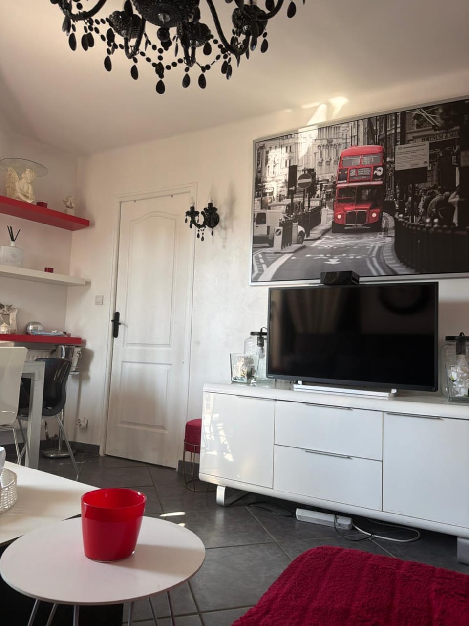 Appartement Moderne Menton Apartment in Roquebrune-Cap-Martin