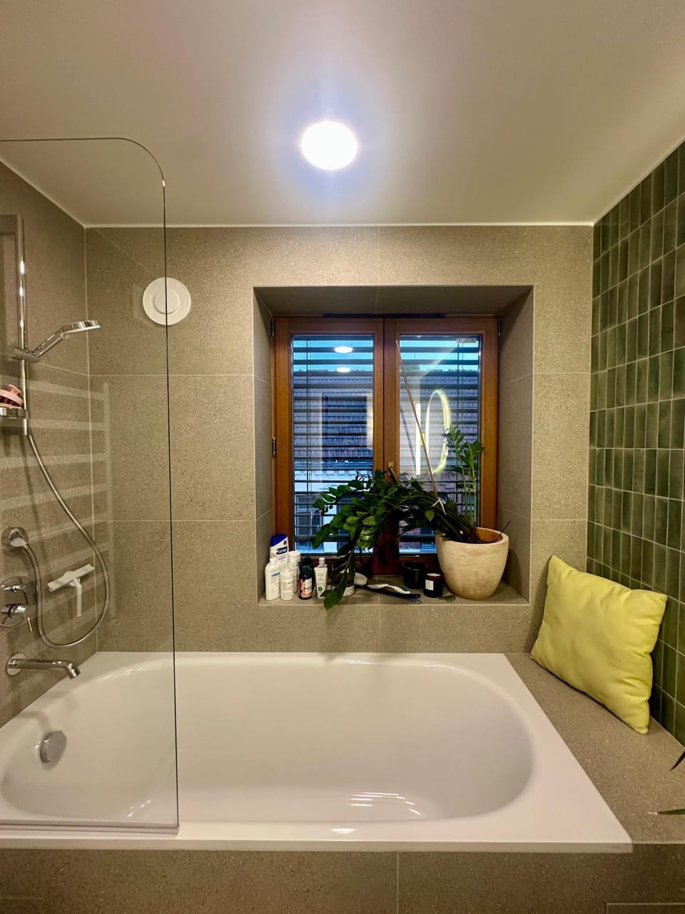 Bath, towels, laundry