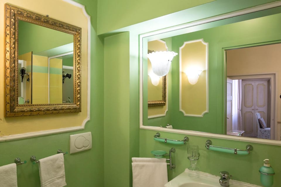 Bathroom, City view, Street view