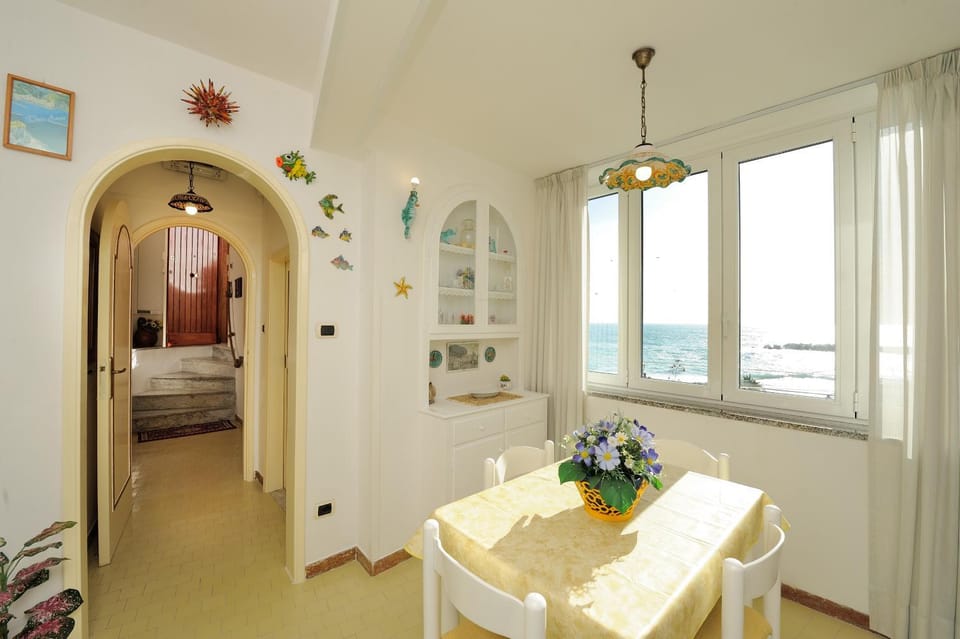 Dining area, Sea view
