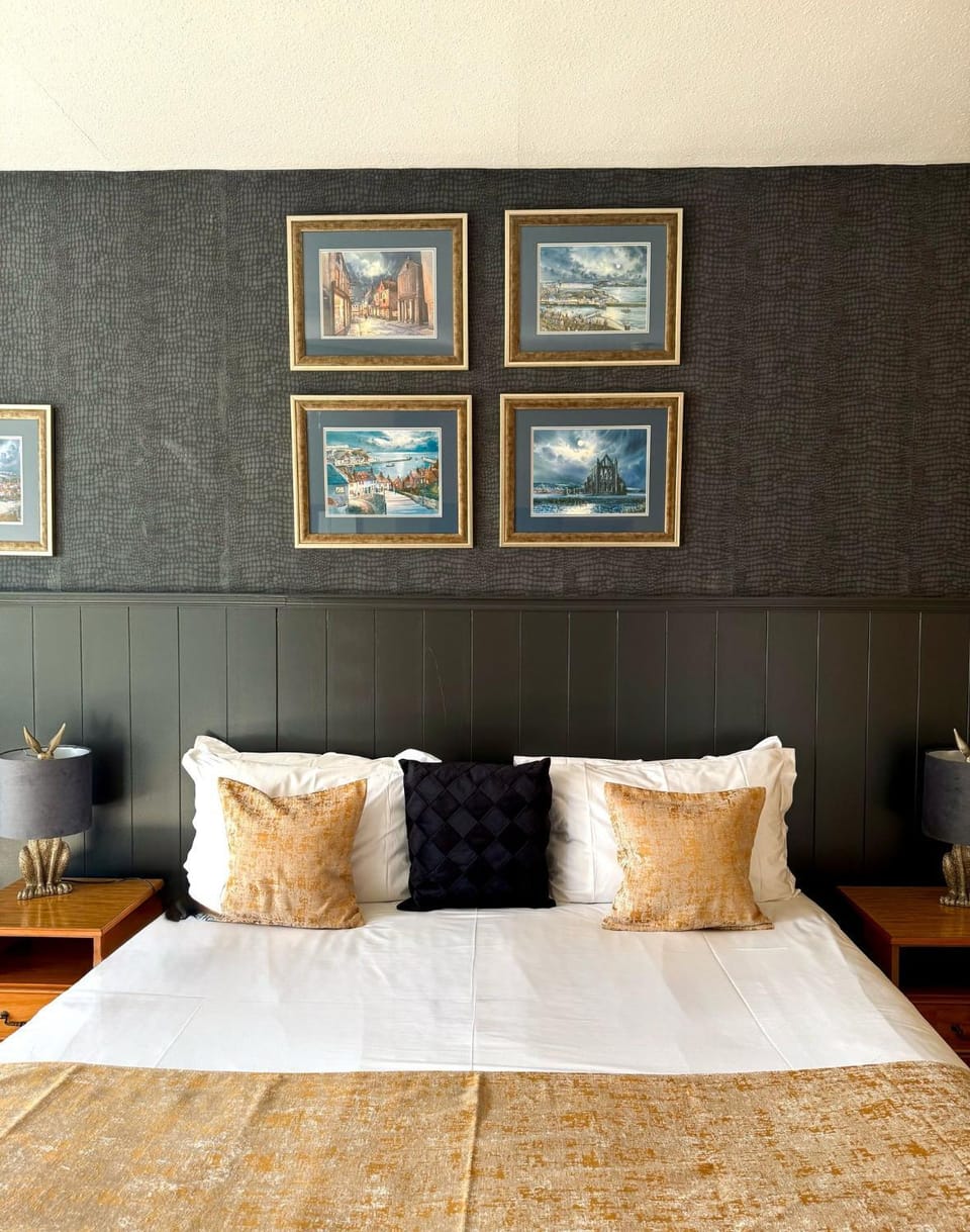 Bed, Decorative detail, Bedroom