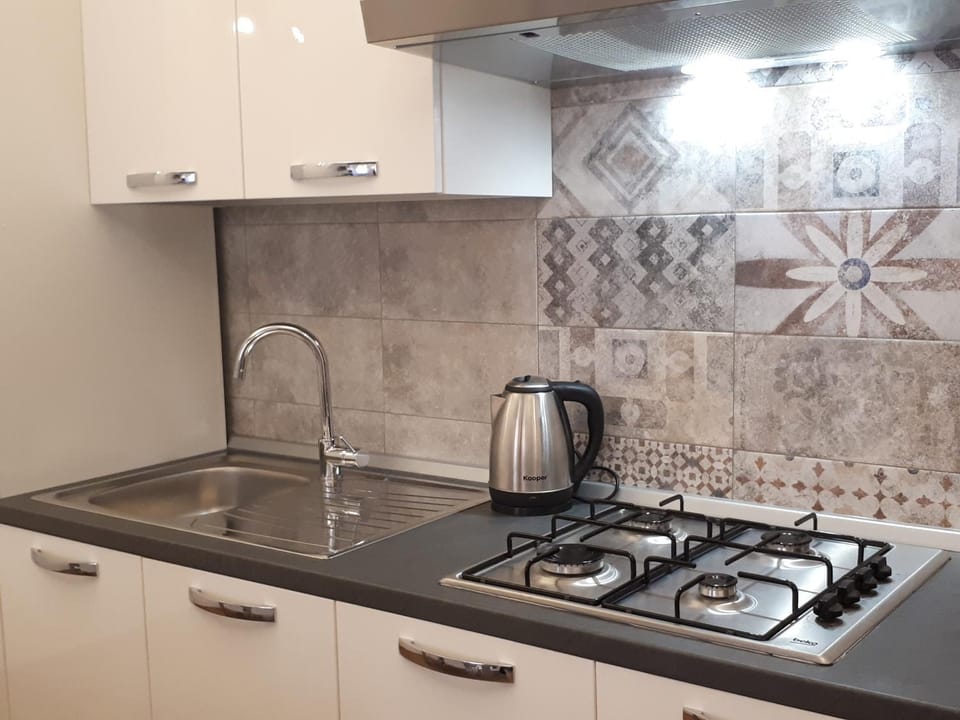 Coffee/tea facilities, Kitchen or kitchenette