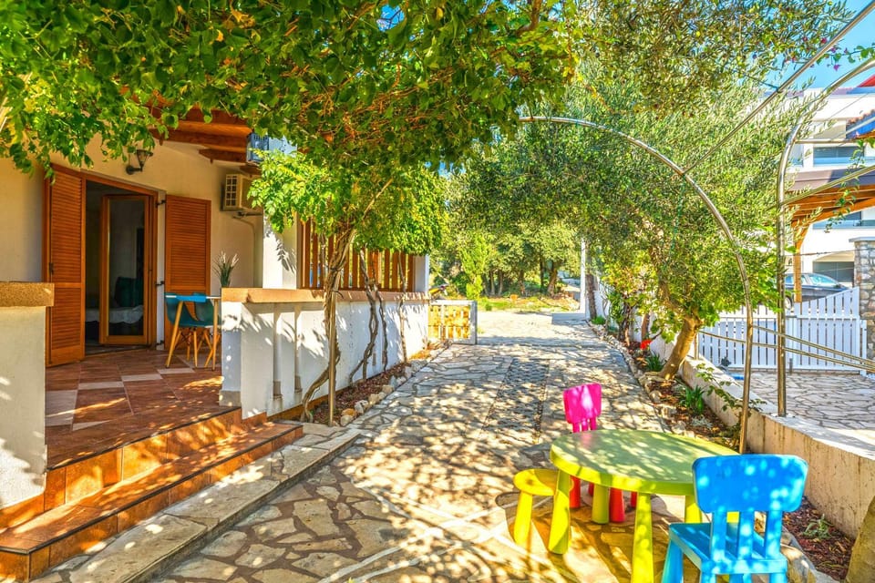 Property building, Garden