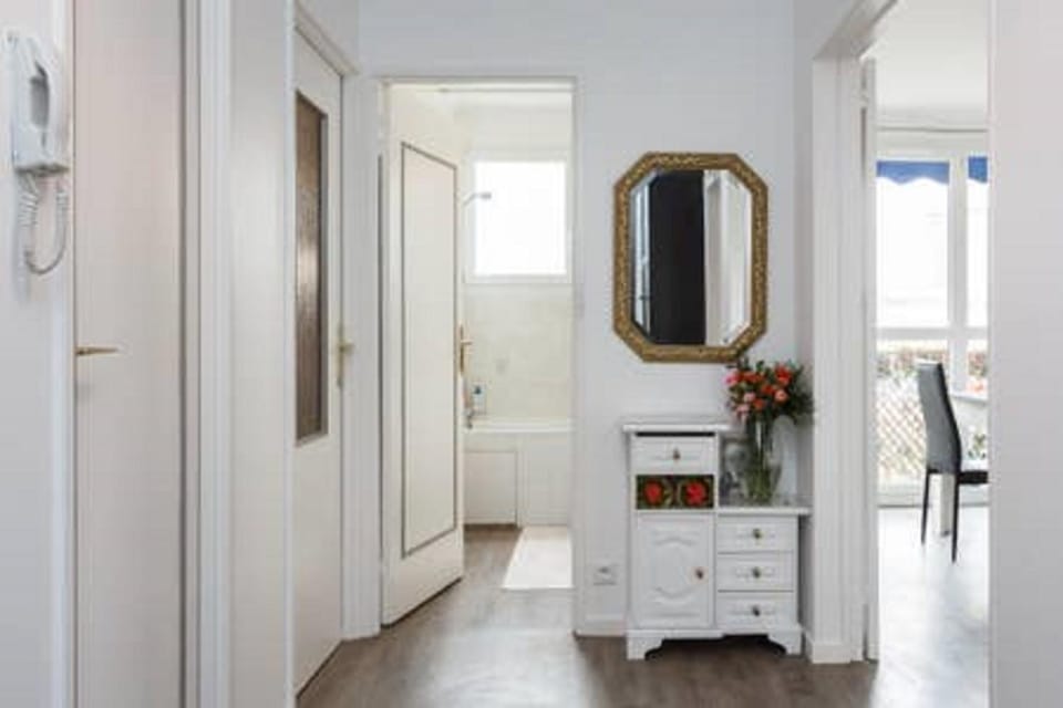 REFAIT A NEUF Appartement proche de Paris Bed and Breakfast in Île-de-France