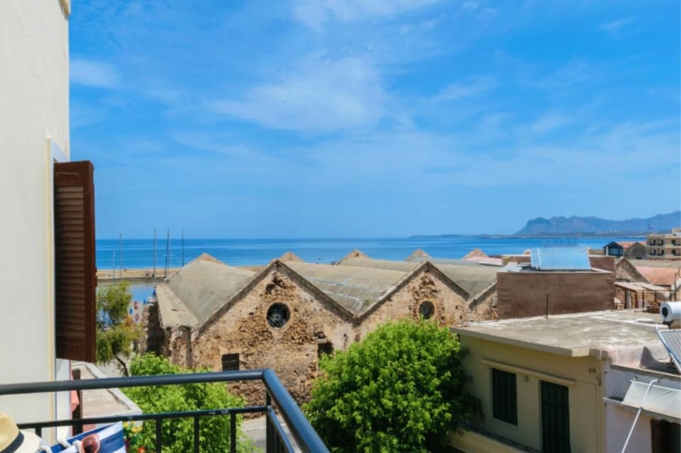 Nearby landmark, Balcony/Terrace, Landmark view, Sea view