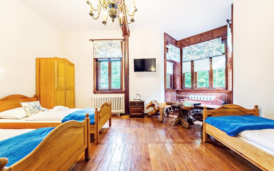 Living room, Dining area, Bedroom