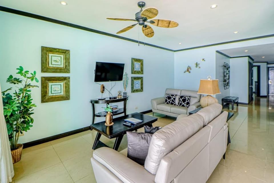 Diamante del Sol 602N House in Jaco