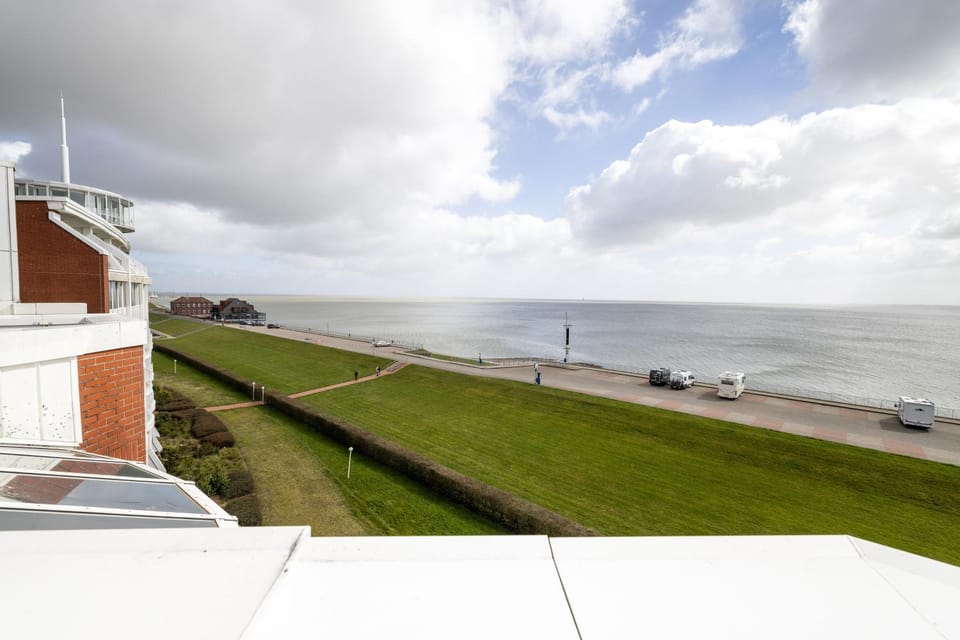 Exklusives Penthouse am Südstrand mit Dachterrasse & Meerblick Wohnung 37 Apartment in Wilhelmshaven