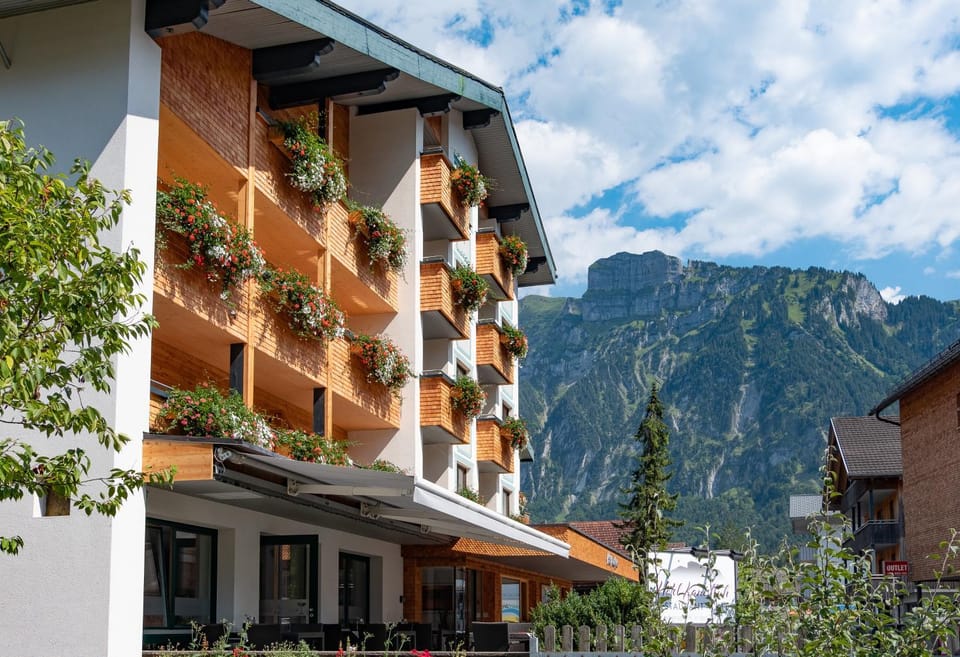 Property building, View (from property/room), Balcony/Terrace, Mountain view