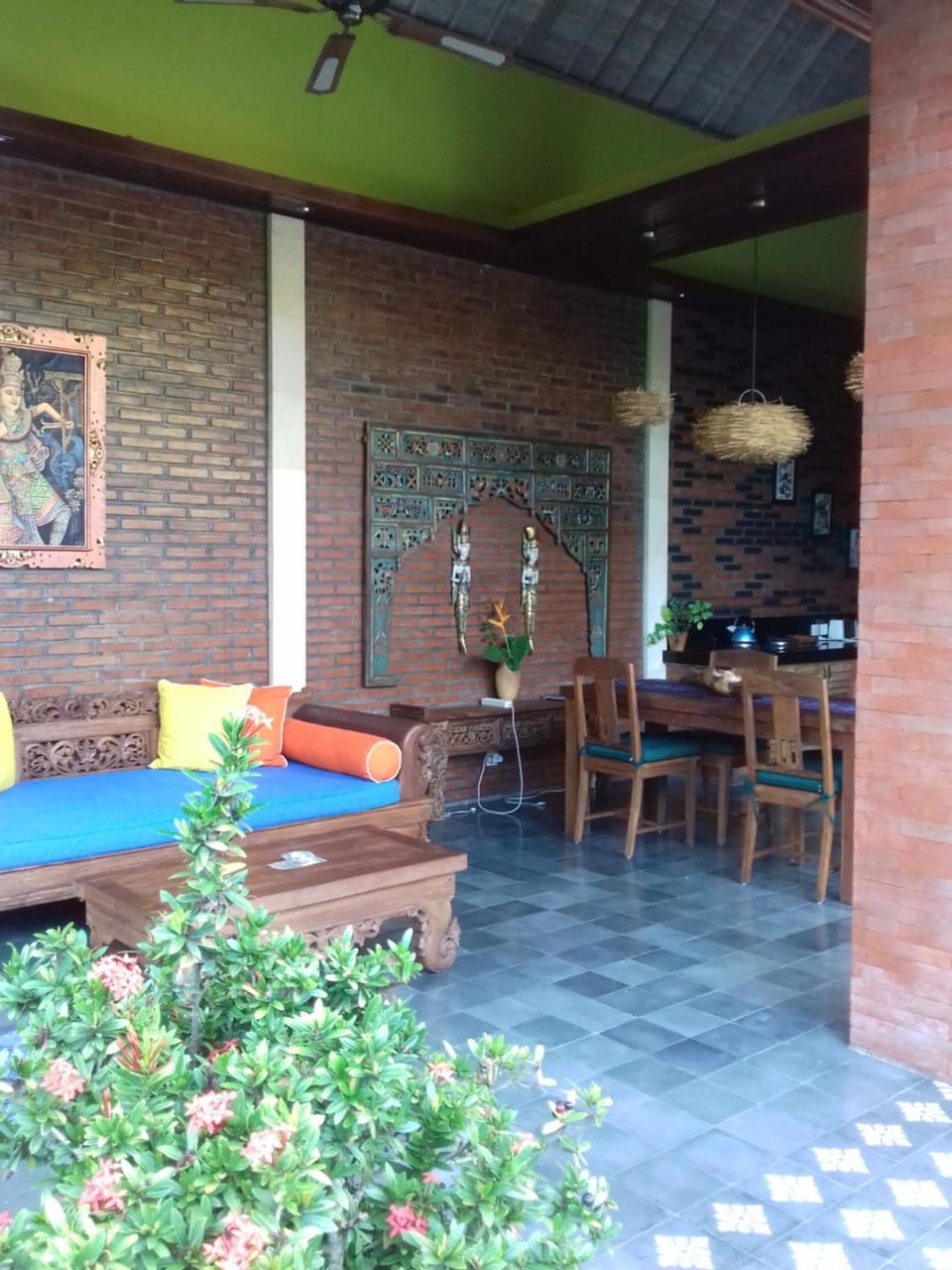 Seating area
