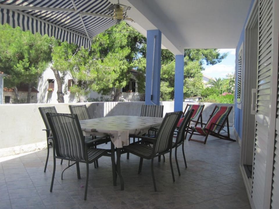 View (from property/room), Balcony/Terrace, Balcony/Terrace, Seating area, Garden view, Sea view, Area and facilities, Area and facilities