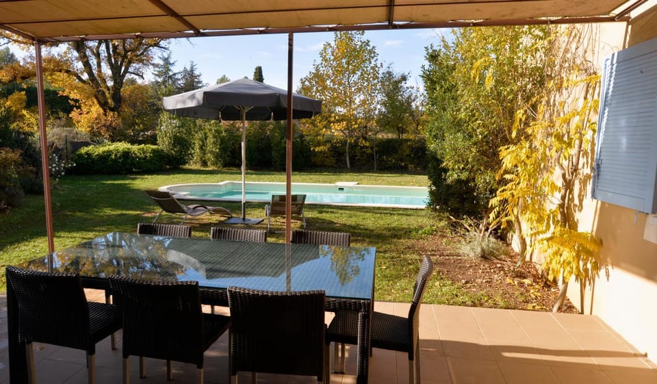 Patio, Swimming pool, Swimming pool