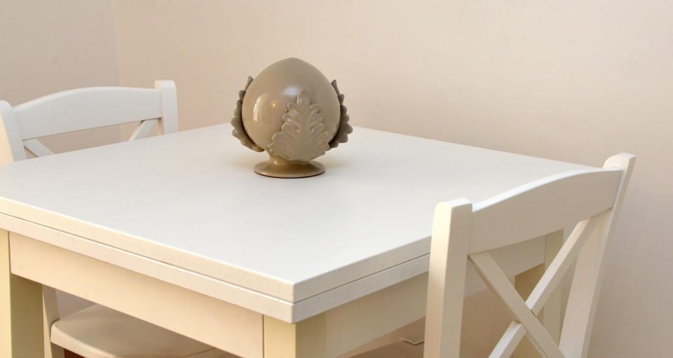 Decorative detail, Dining area