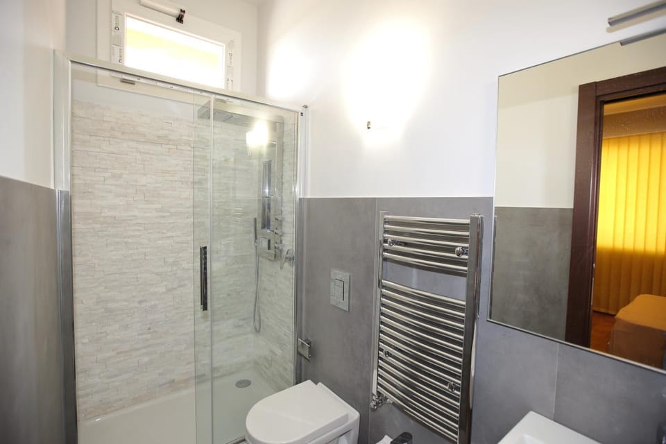 Shower, Toilet, Bathroom, bidet