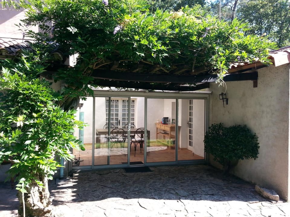 Patio, Coffee/tea facilities, Balcony/Terrace, Living room, Dining area