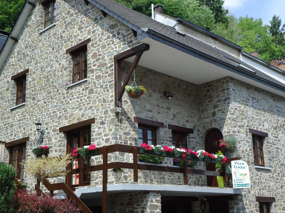 Property building, Spring