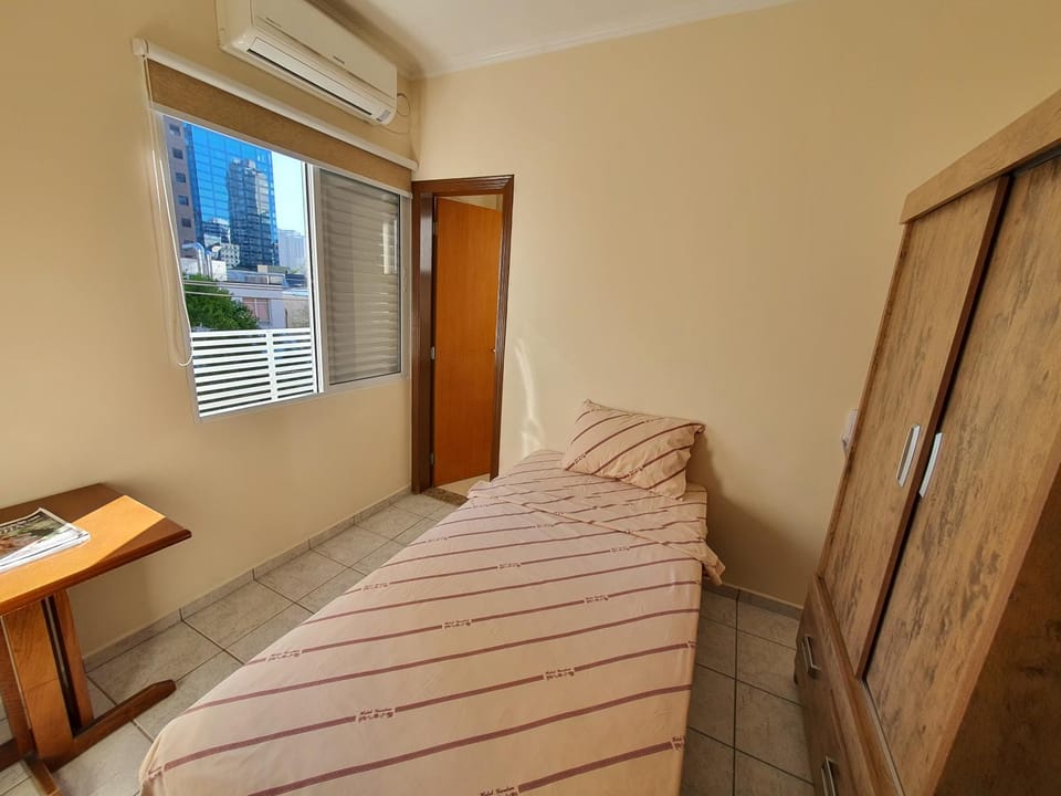 Bed, Photo of the whole room, Bedroom, air conditioner