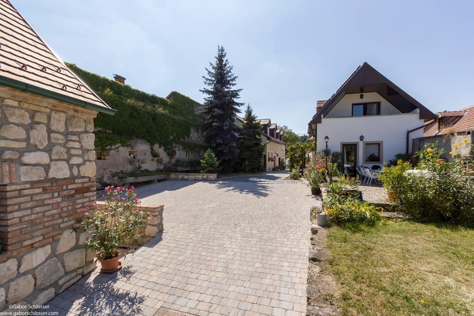 Várfal Vendégház Bed and Breakfast in Hungary