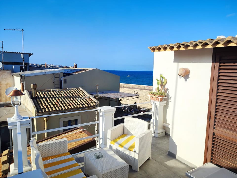 Day, View (from property/room), Balcony/Terrace, sunbed