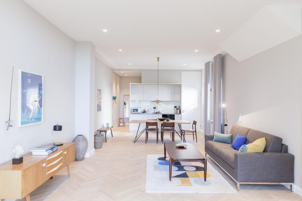 Kitchen or kitchenette, Living room, Photo of the whole room, Dining area