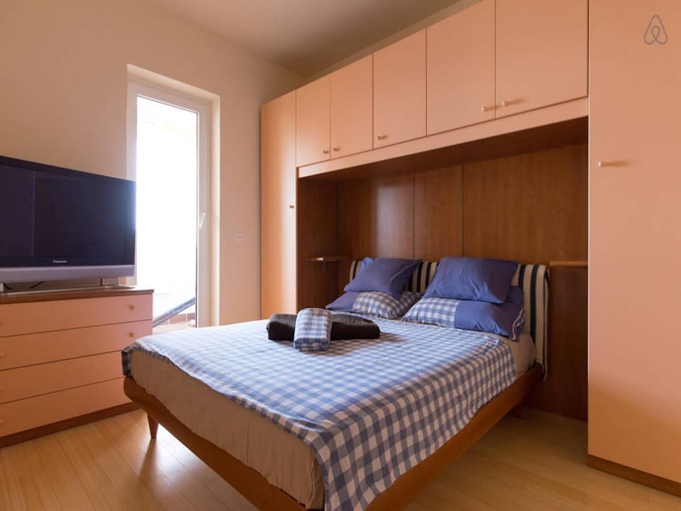 TV and multimedia, Bedroom