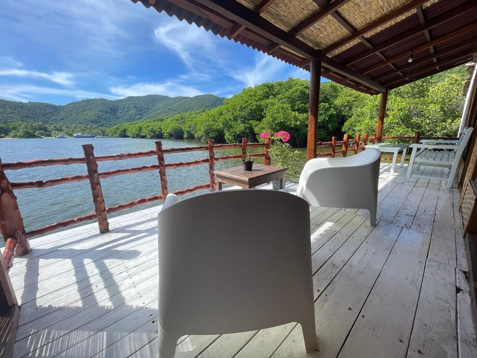 View (from property/room), Balcony/Terrace