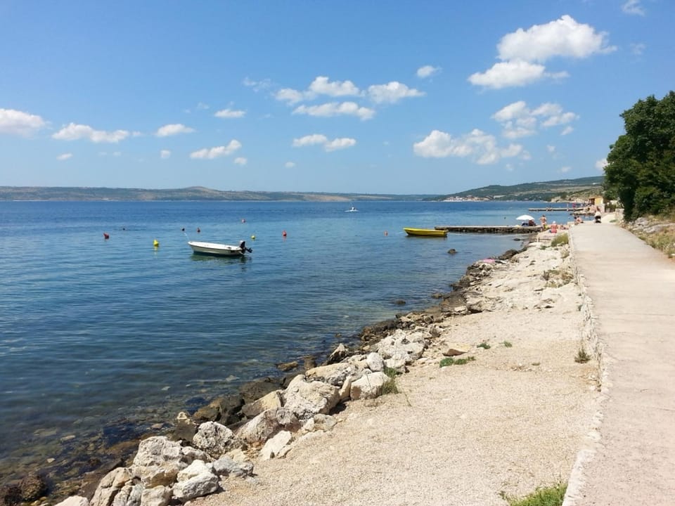 Neighbourhood, Natural landscape, Beach