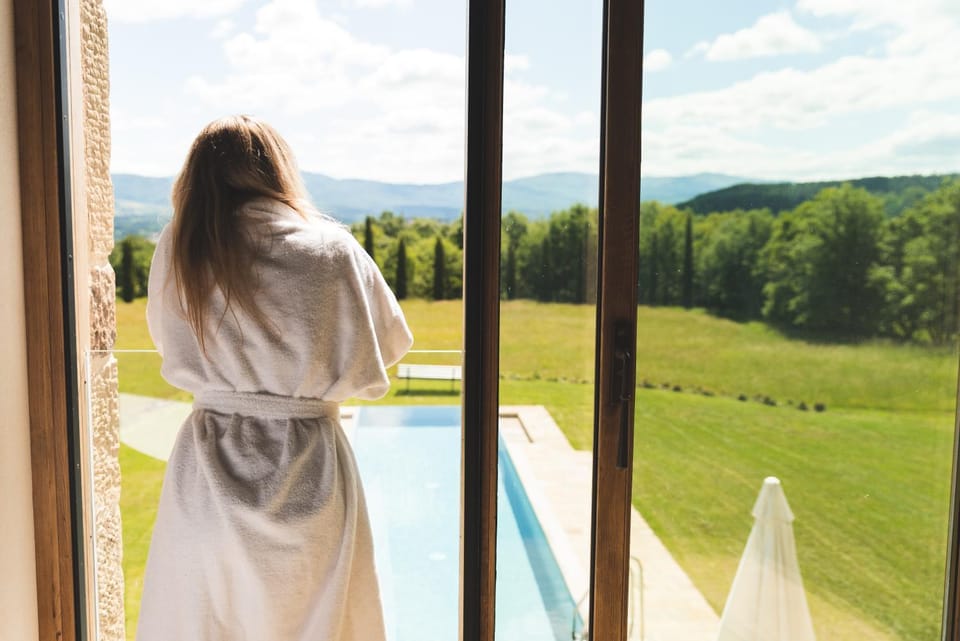Bedroom, Pool view