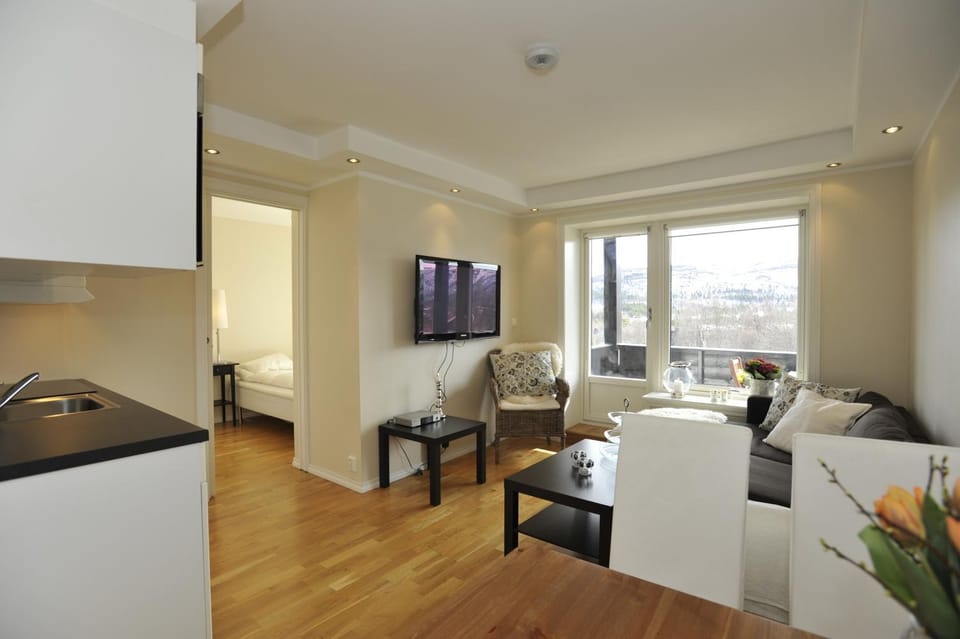 TV and multimedia, Balcony/Terrace, Living room