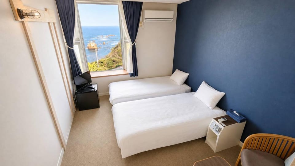 Bed, Photo of the whole room, Sea view