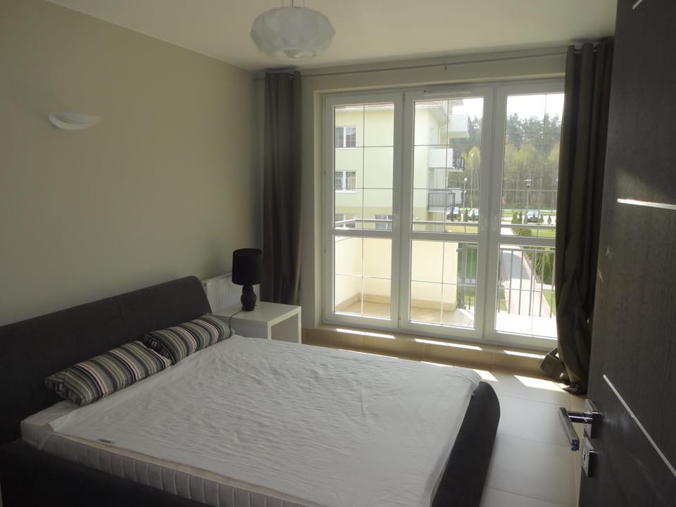 View (from property/room), Balcony/Terrace, Photo of the whole room, Seating area, Bedroom