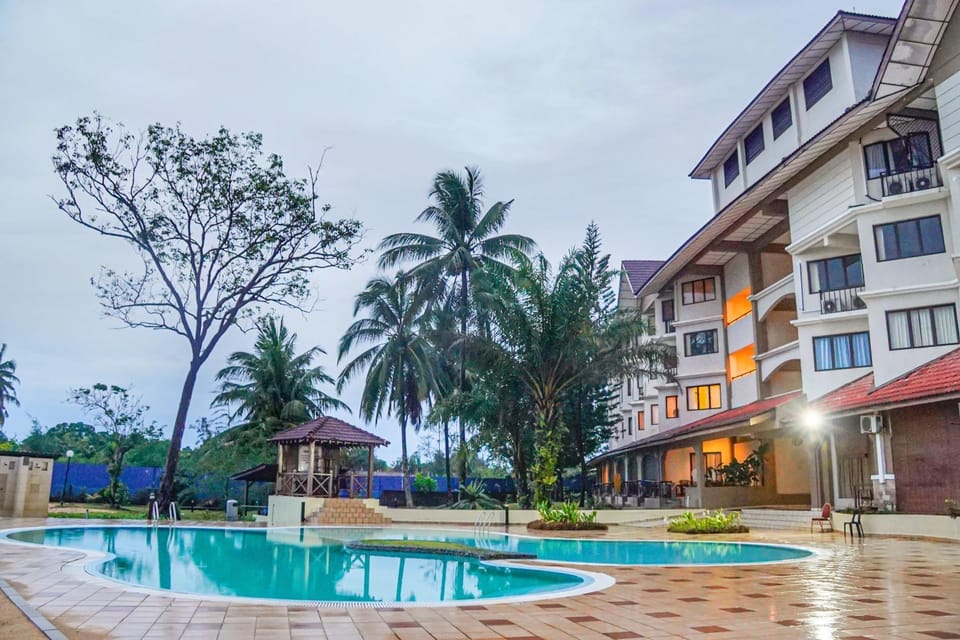Property building, Swimming pool