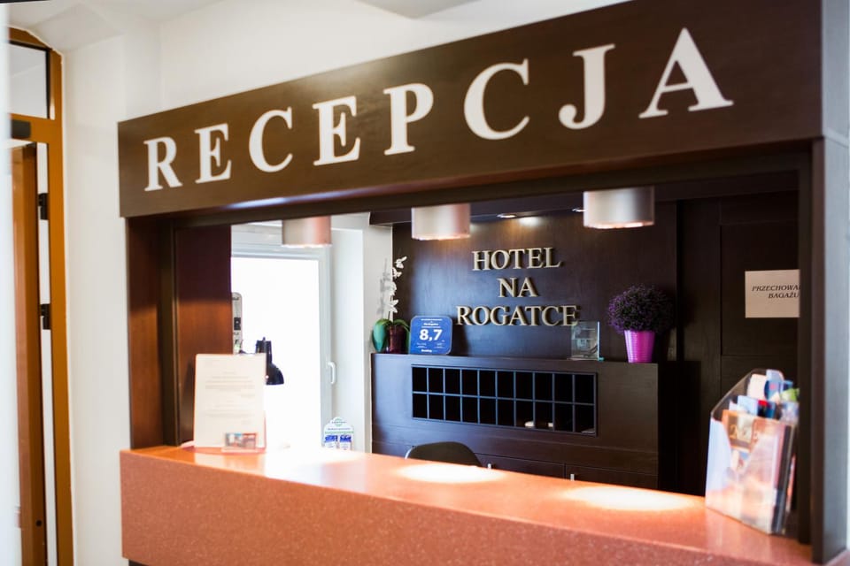 Day, Lobby or reception