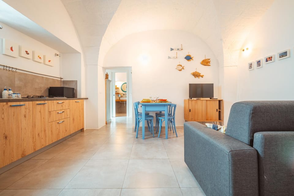 Communal lounge/ TV room, TV and multimedia, Kitchen or kitchenette, Living room, Seating area, Dining area, Evening entertainment, minibar