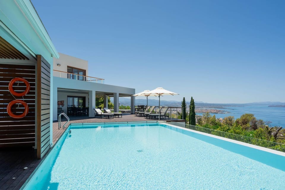 VILLA TERRA CRETA Luxury Retreat and Spa Villa in Chania