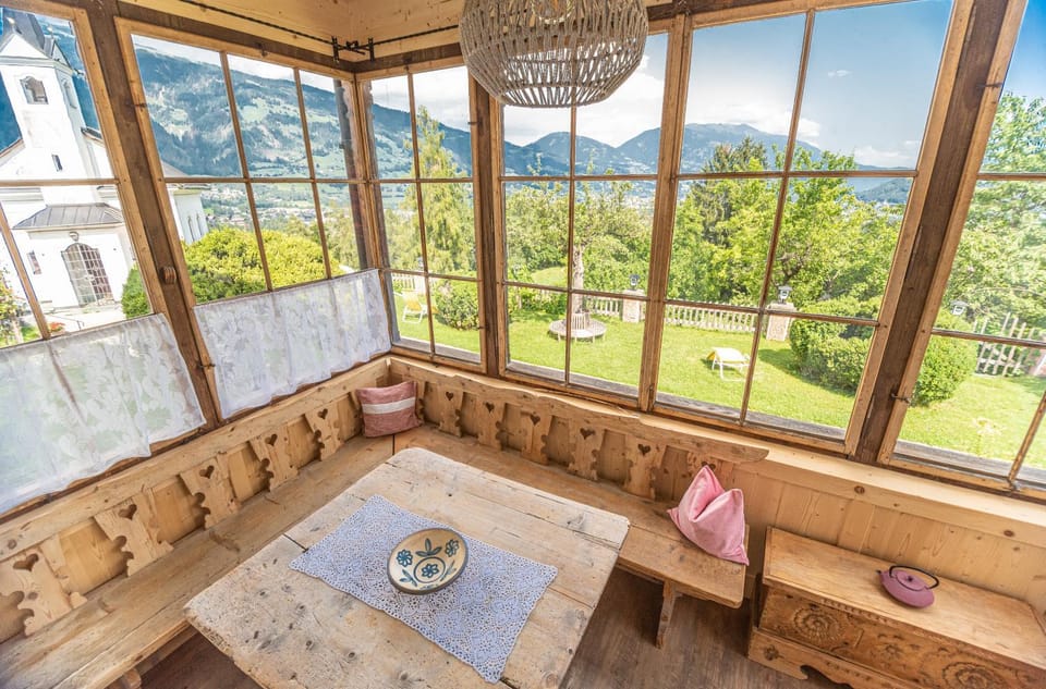 View (from property/room), Balcony/Terrace, Seating area