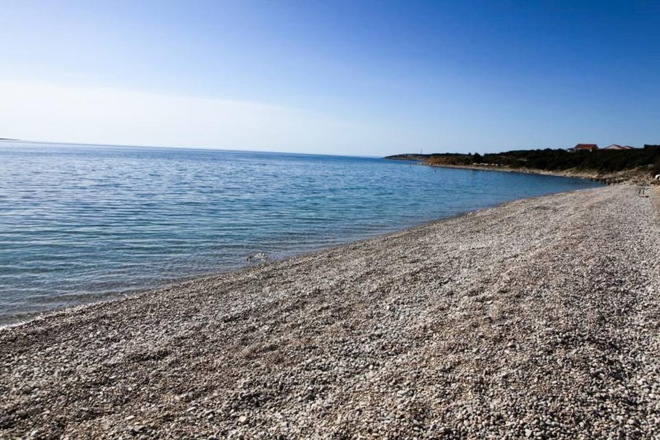 Neighbourhood, Natural landscape, Beach