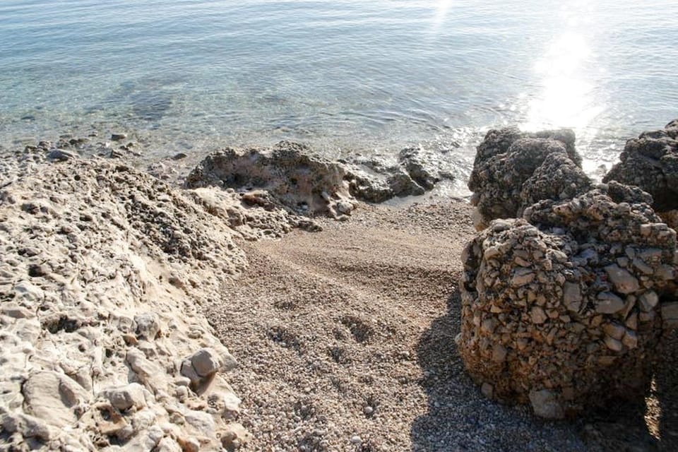 Neighbourhood, Natural landscape, Beach