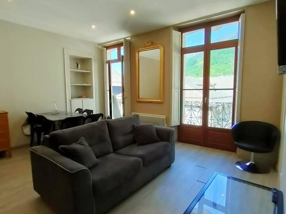 Appartement central, 4/6 pers. - FR-1-234-172 Apartment in Cauterets