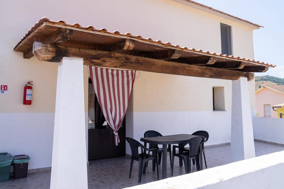 Property building, Patio, Day, View (from property/room), Balcony/Terrace, Dining area