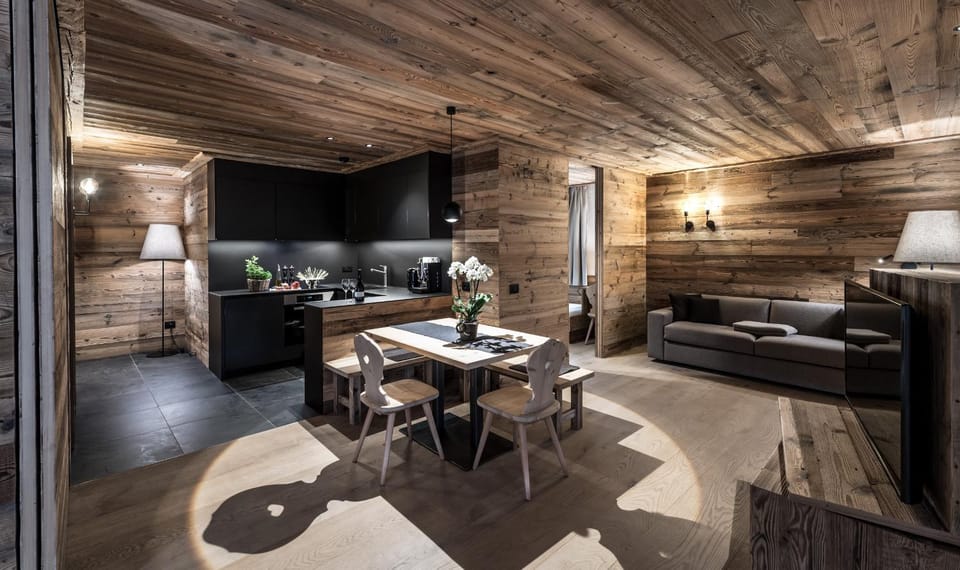 Kitchen or kitchenette, Living room, Seating area, Dining area
