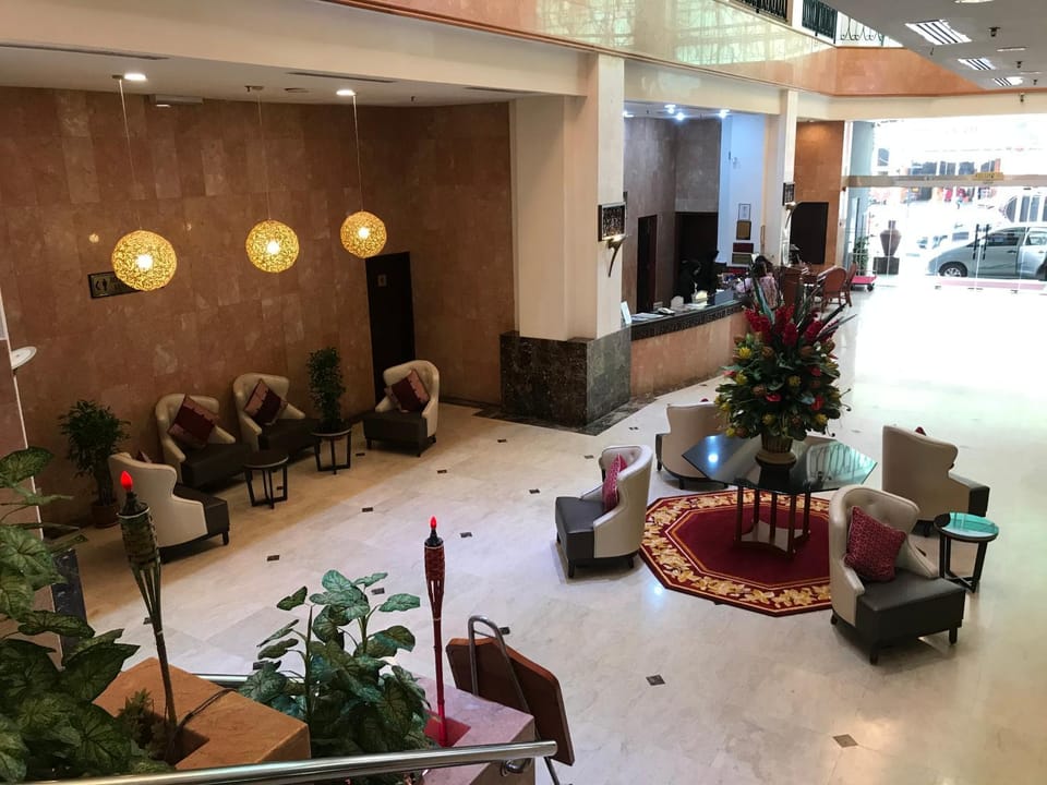 Lobby or reception, Lobby or reception