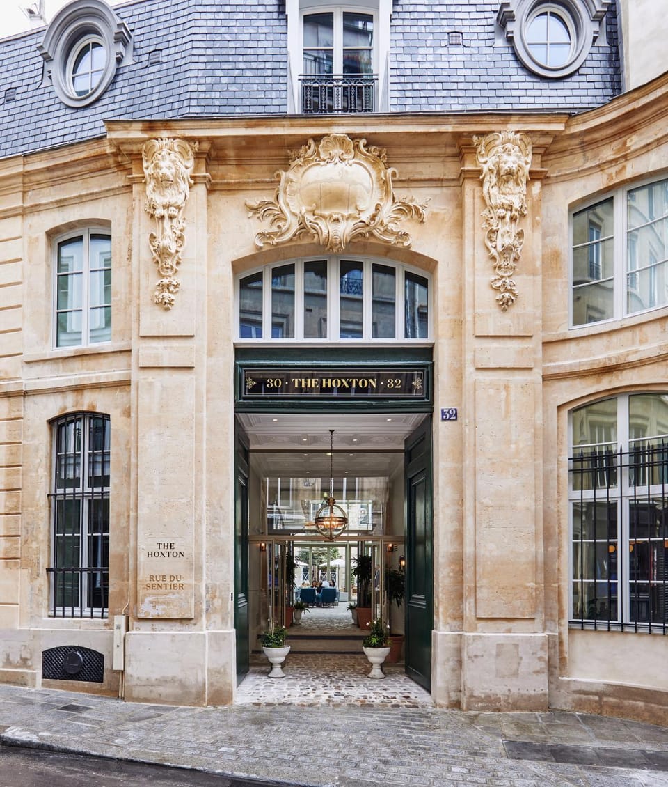 Facade/entrance